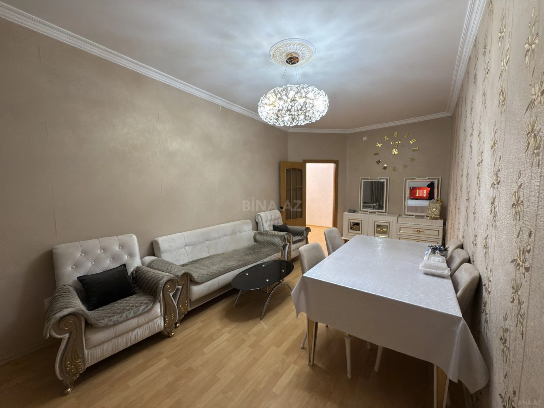 Satılır 3 otaqlı mənzil 110 m²