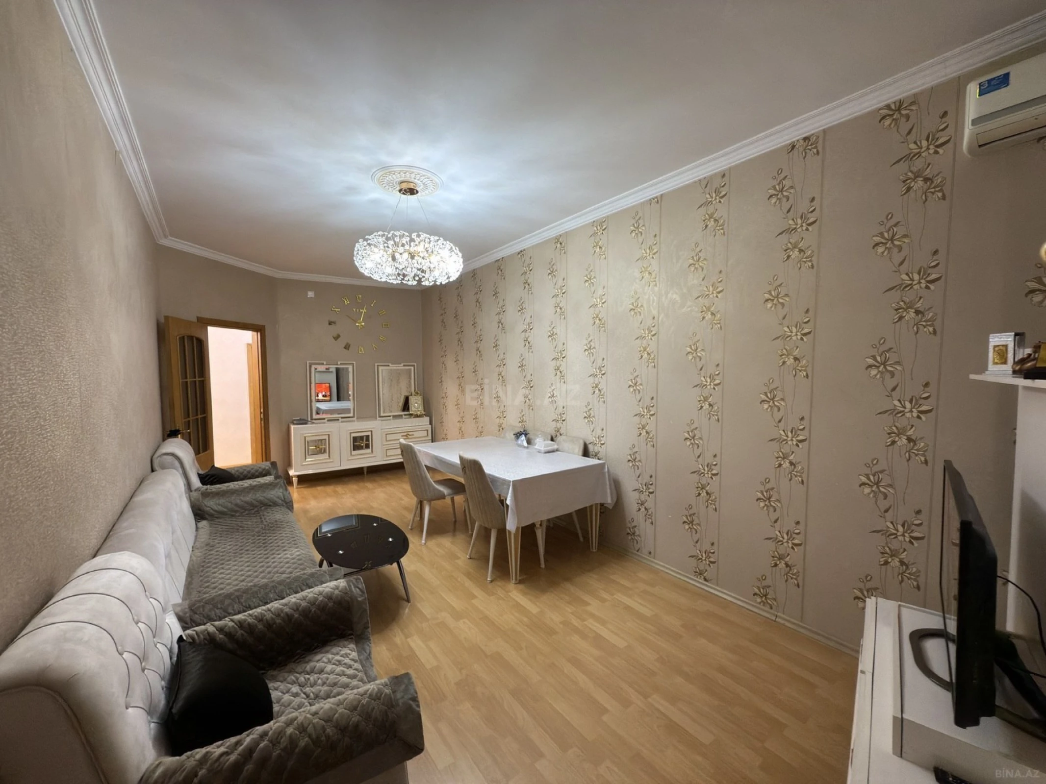 Satılır 3 otaqlı mənzil 110 m²