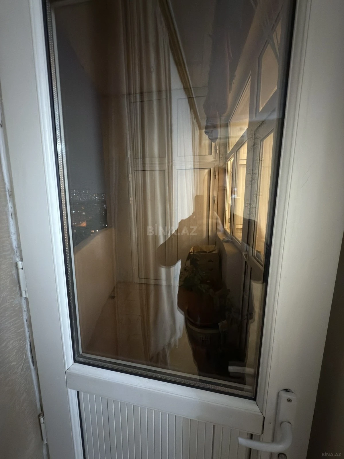 Satılır 3 otaqlı mənzil 110 m²