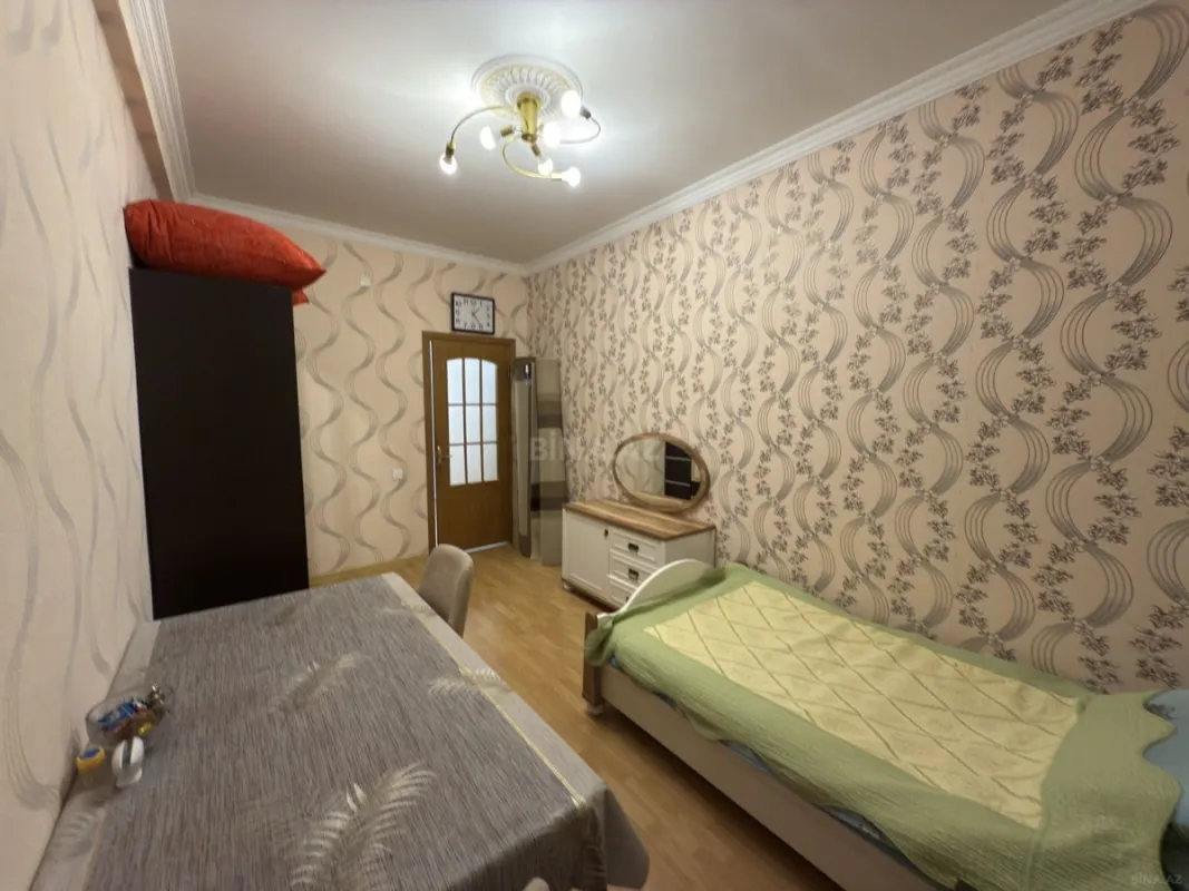 Satılır 3 otaqlı mənzil 110 m²