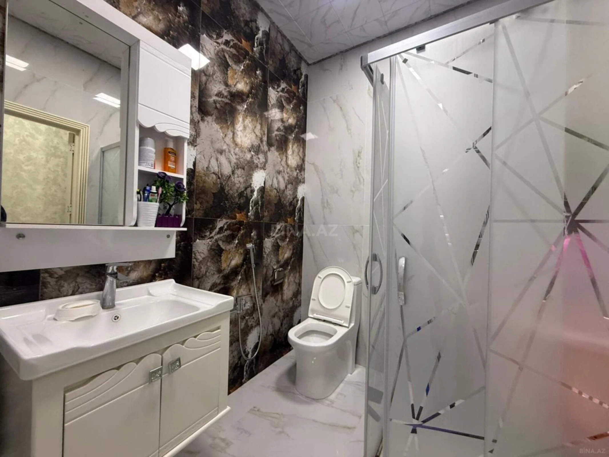 Satılır 3 otaqlı mənzil 80 m²