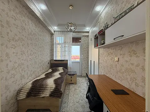 Satılır 3 otaqlı mənzil 80 m²