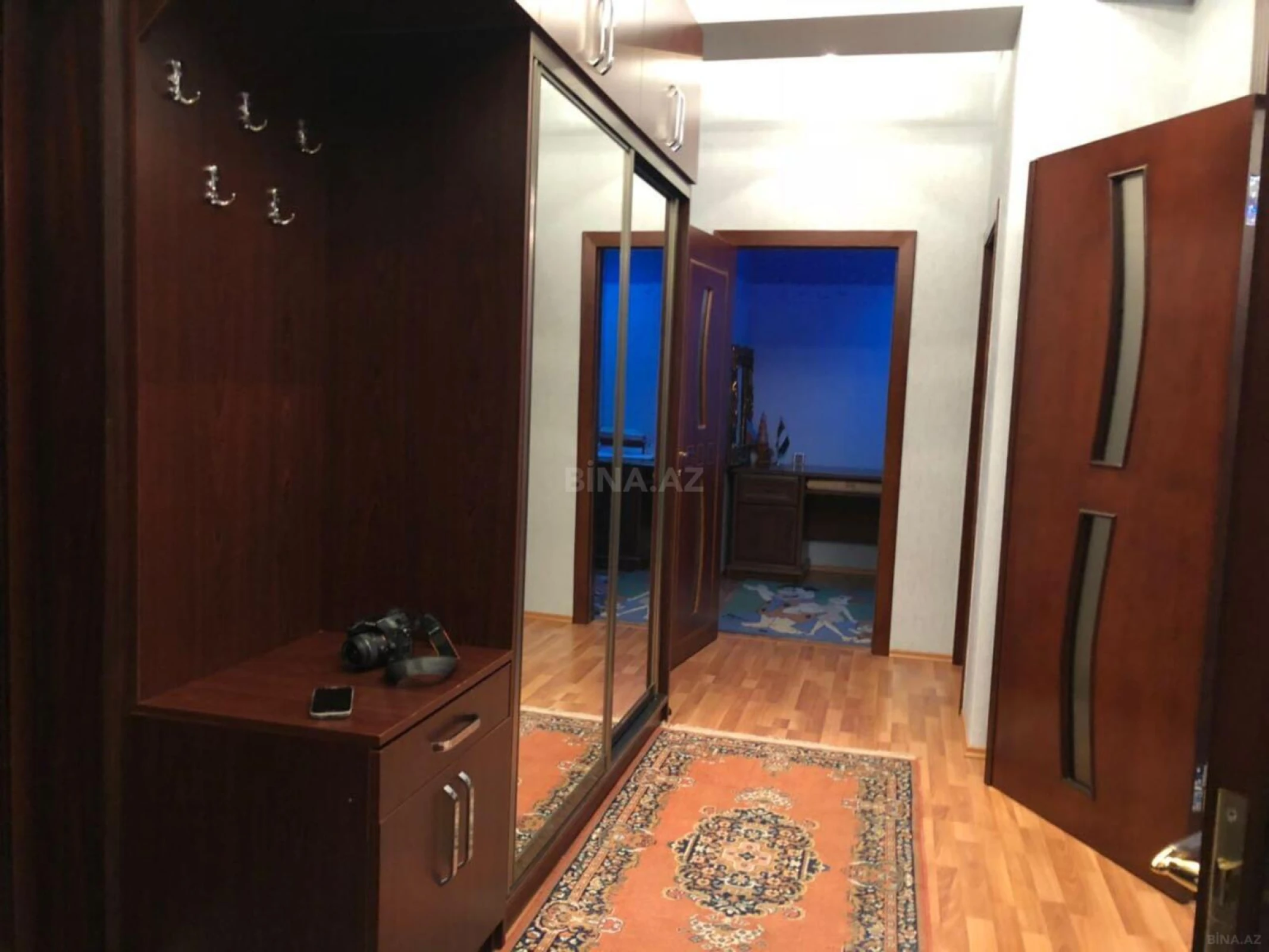 Kirayə verilir 3 otaqlı mənzil 100 m²