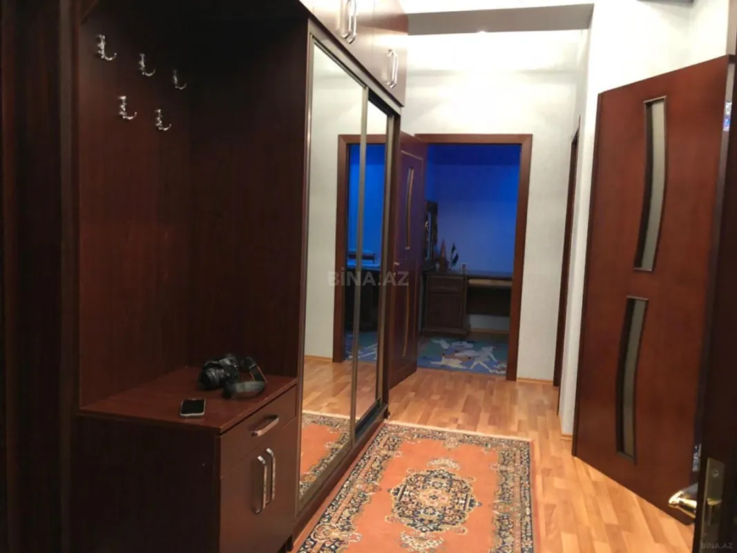 Kirayə verilir 3 otaqlı mənzil 100 m²