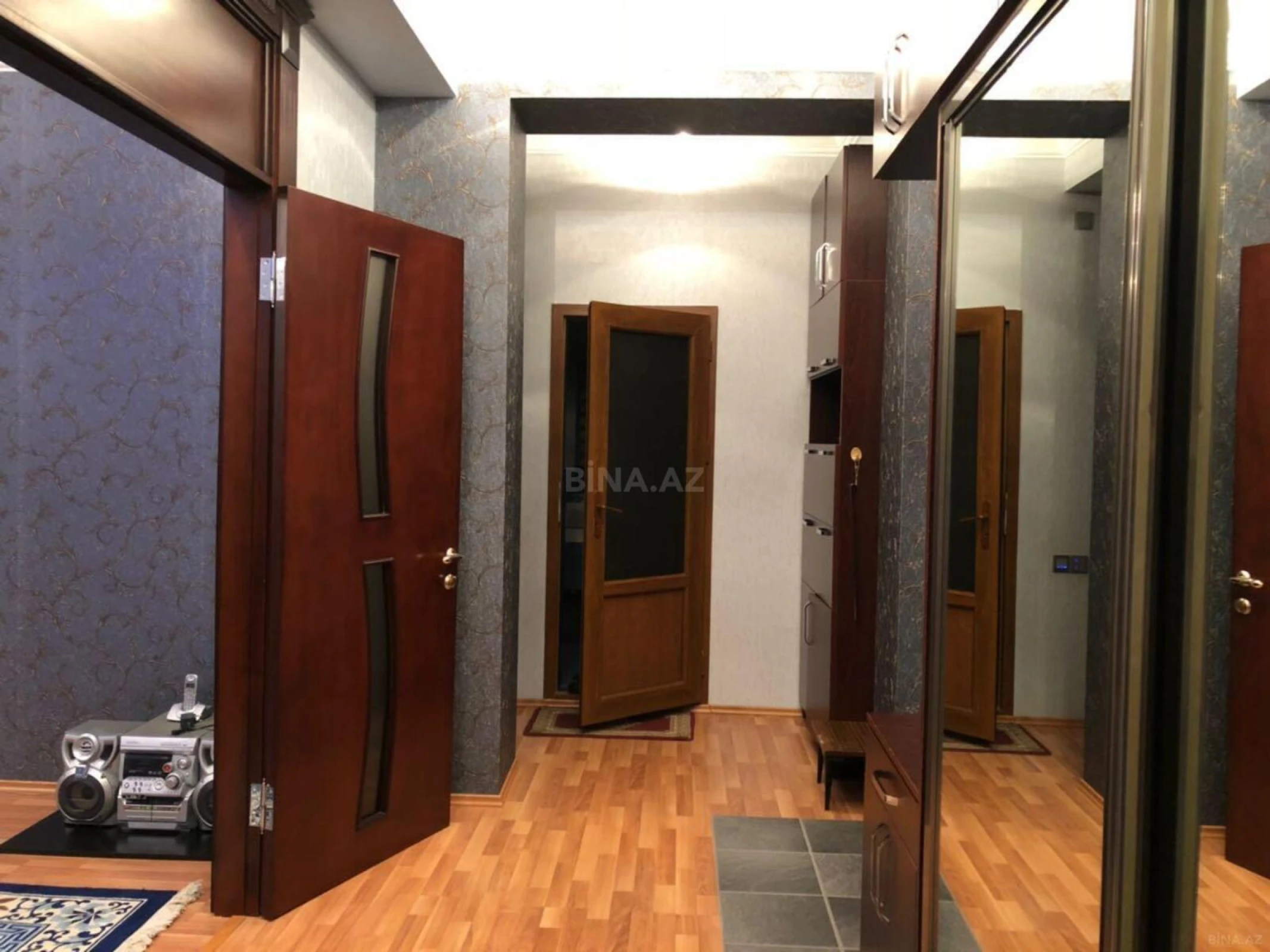 Kirayə verilir 3 otaqlı mənzil 100 m²