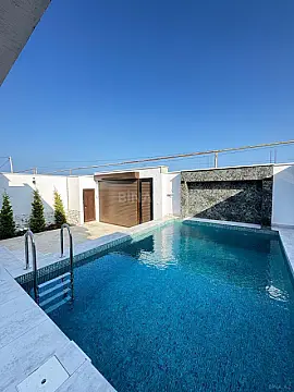 Satılır 4 otaqlı həyət evi 140 m²