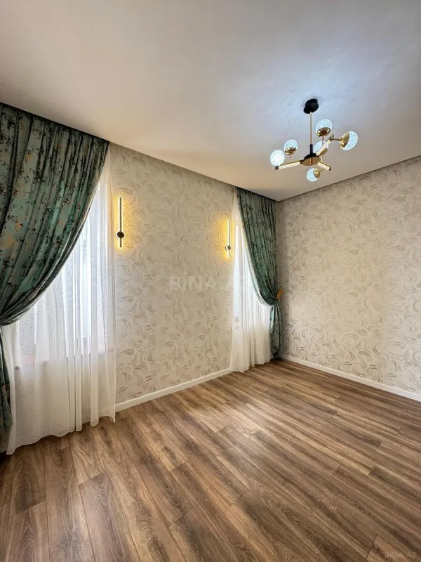 Satılır 4 otaqlı həyət evi 140 m²