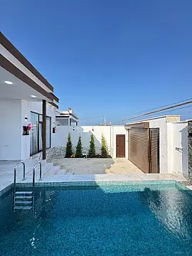 Satılır 4 otaqlı həyət evi 140 m²