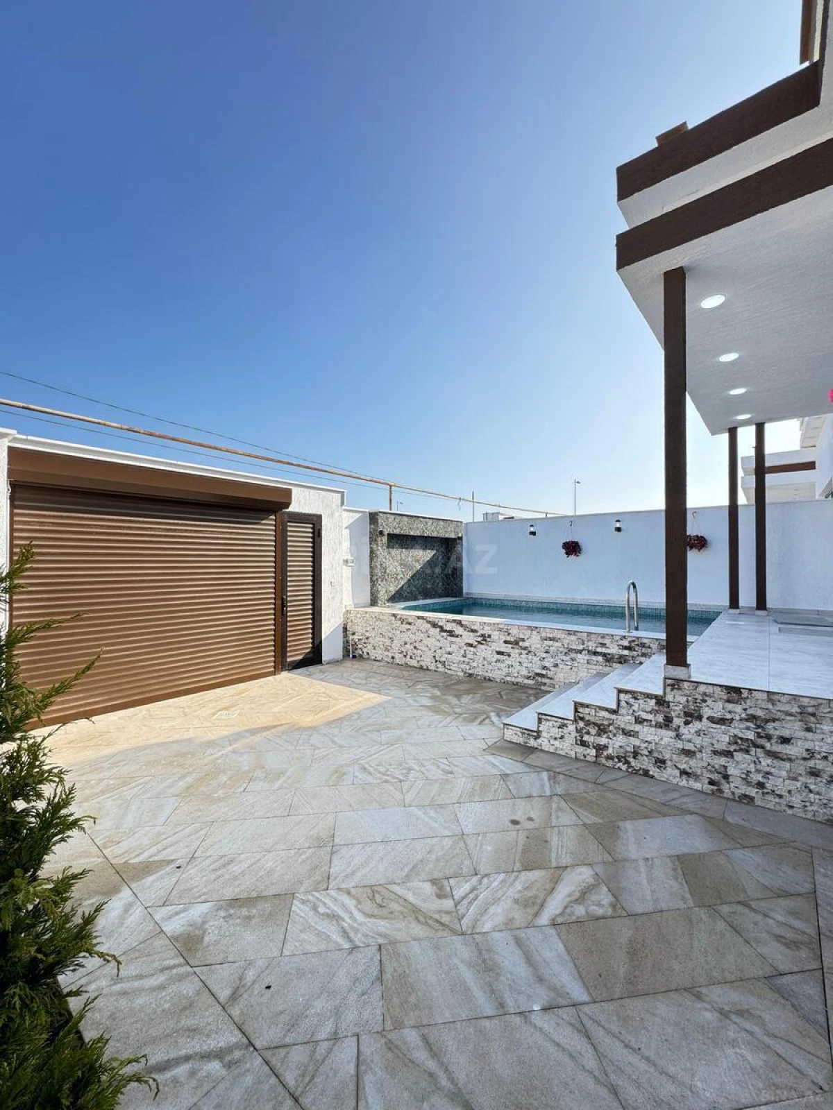 Satılır 4 otaqlı həyət evi 140 m²