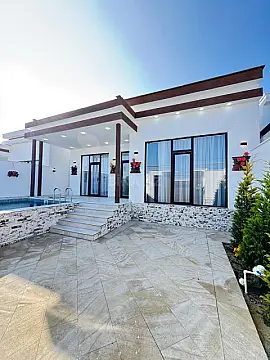 Satılır 4 otaqlı həyət evi 140 m²