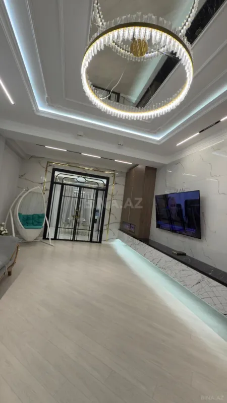 Satılır 3 otaqlı mənzil 112 m²