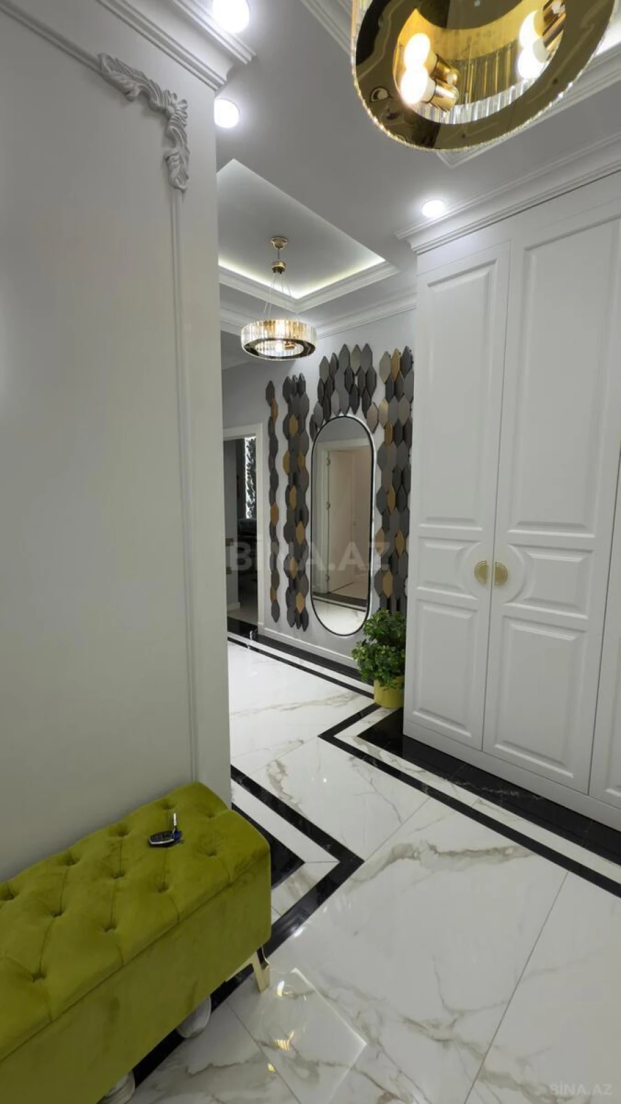 Satılır 3 otaqlı mənzil 112 m²
