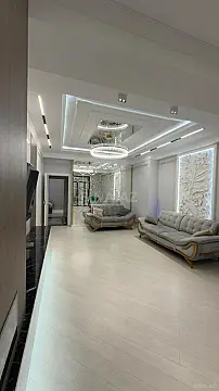 Satılır 3 otaqlı mənzil 112 m²