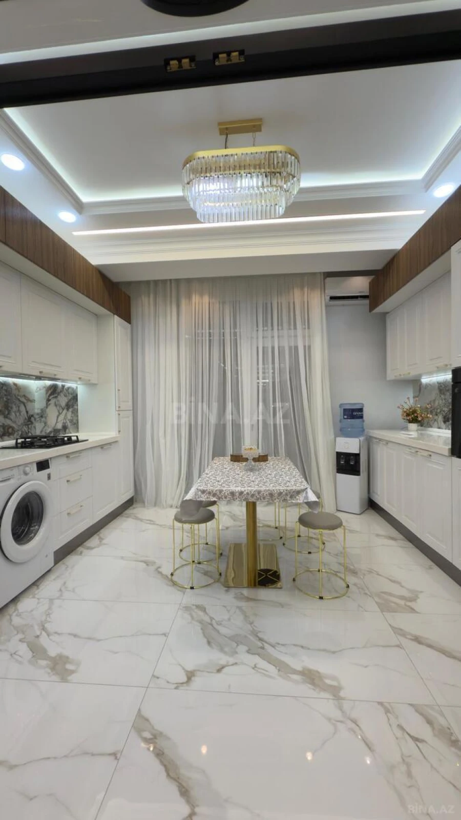 Satılır 3 otaqlı mənzil 112 m²