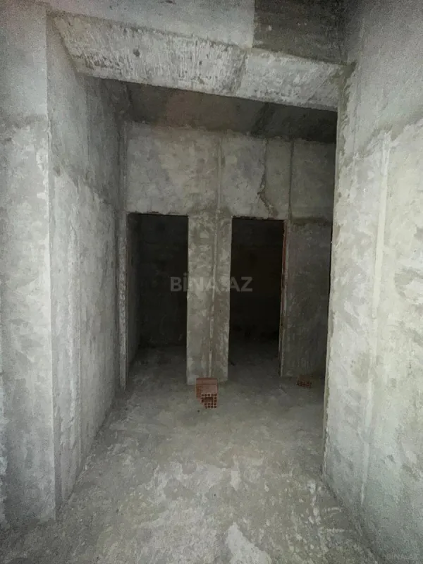 Satılır 4 otaqlı mənzil 150 m²