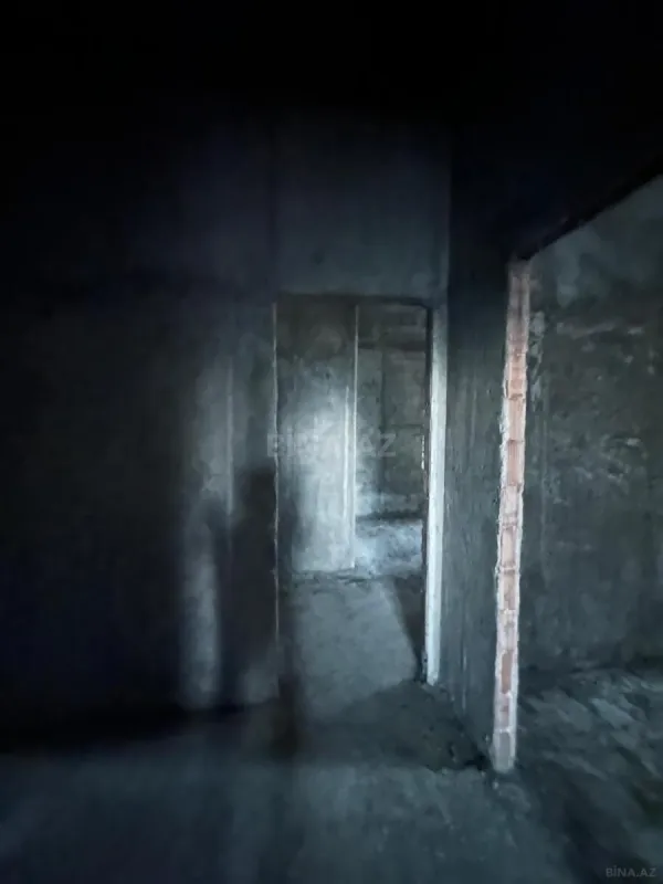 Satılır 4 otaqlı mənzil 150 m²