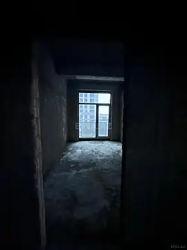 Satılır 4 otaqlı mənzil 150 m²