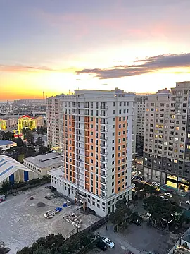 Satılır 3 otaqlı mənzil 107 m²