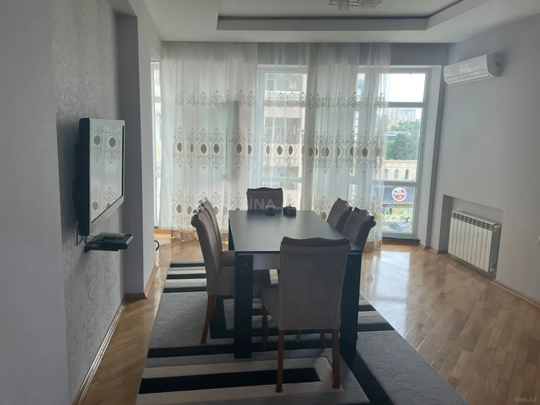 Satılır 3 otaqlı mənzil 95 m²