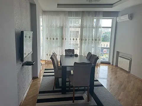 Satılır 3 otaqlı mənzil 95 m²
