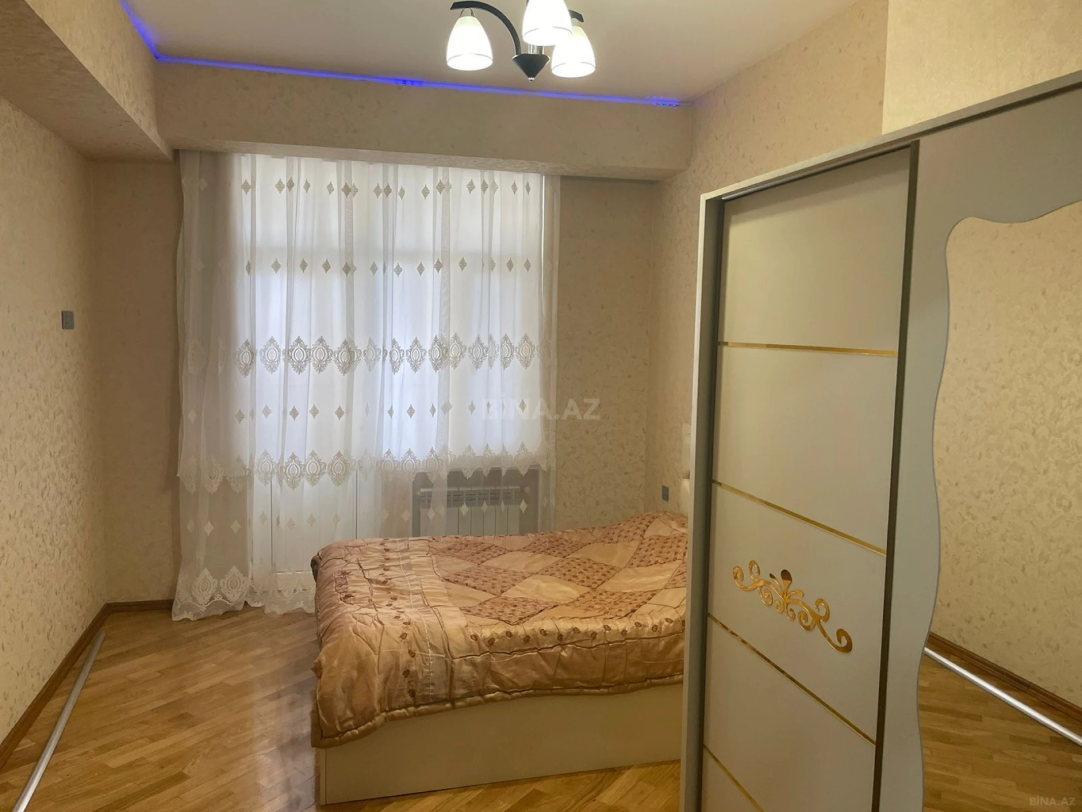 Satılır 3 otaqlı mənzil 95 m²
