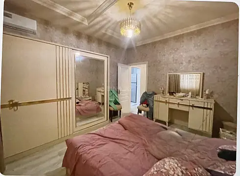 Satılır 2 otaqlı mənzil 78 m²