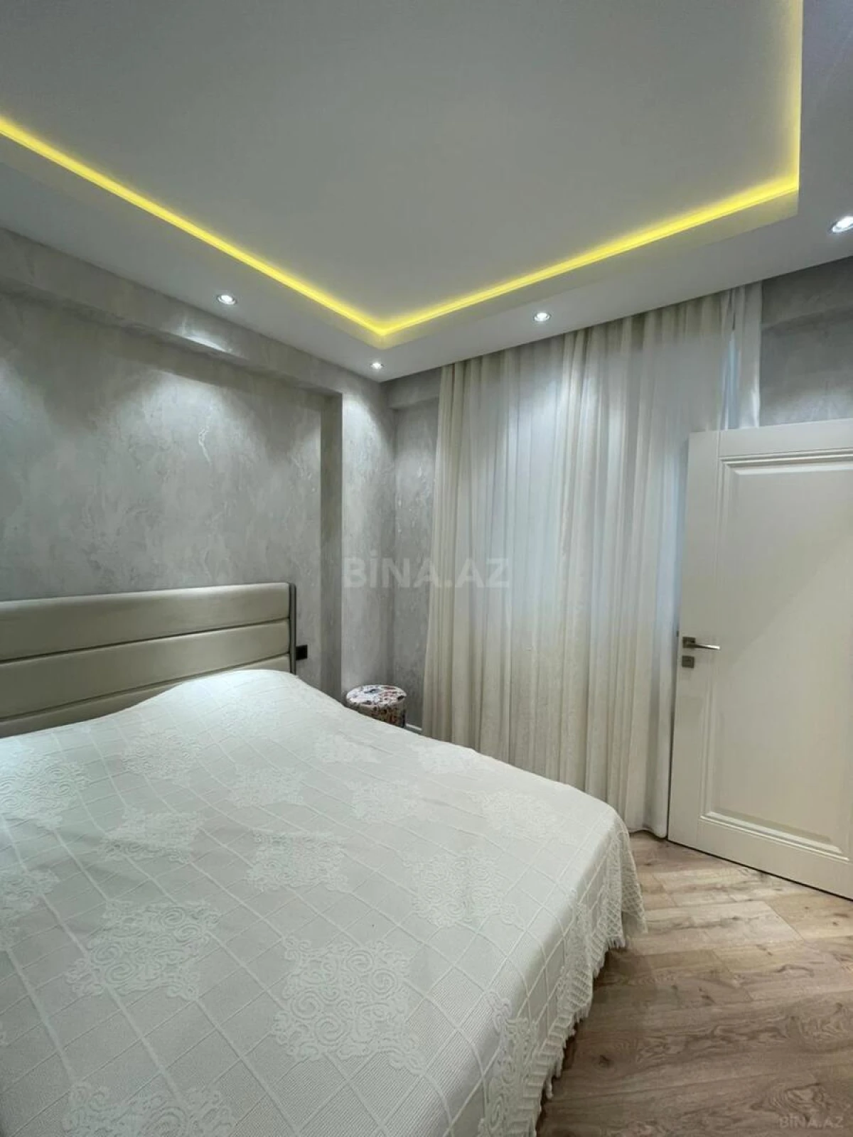 Satılır 3 otaqlı mənzil 76 m²