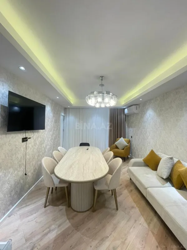 Satılır 3 otaqlı mənzil 76 m²