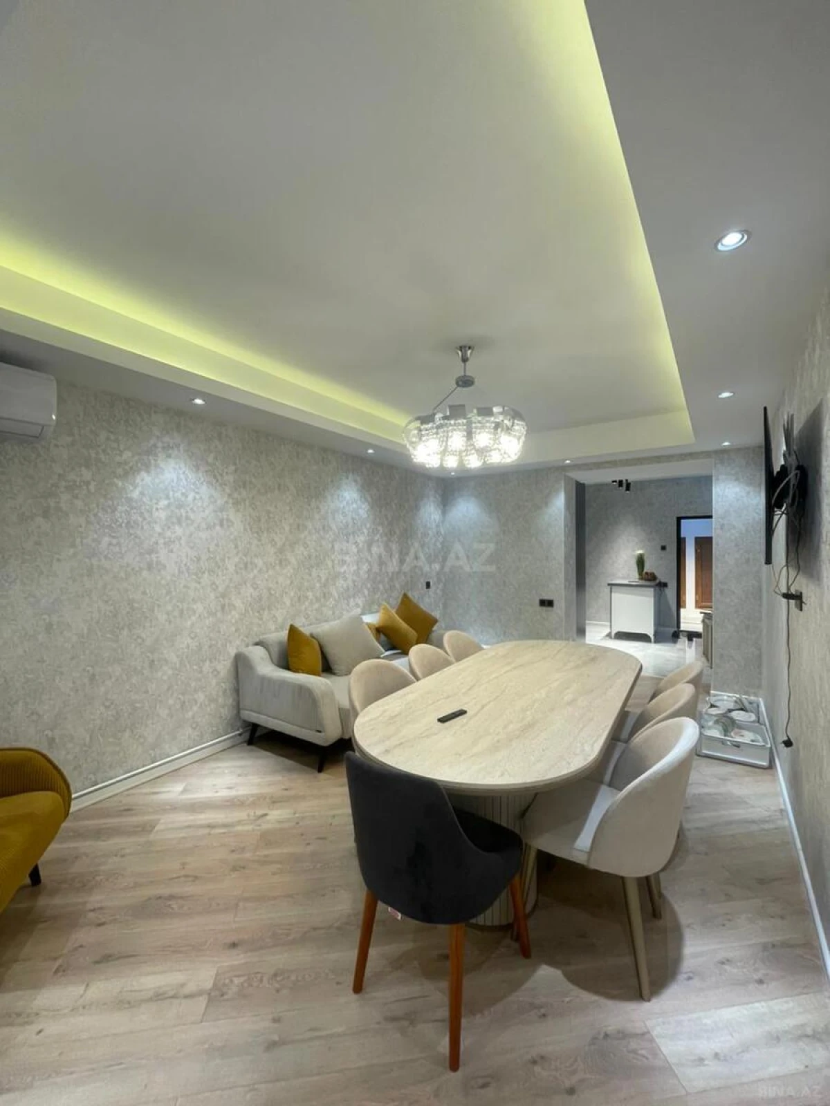 Satılır 3 otaqlı mənzil 76 m²