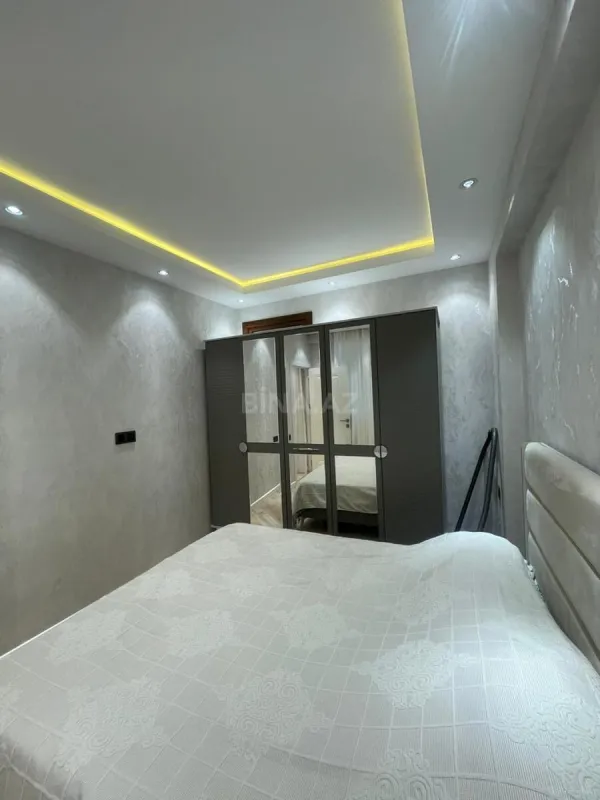 Satılır 3 otaqlı mənzil 76 m²