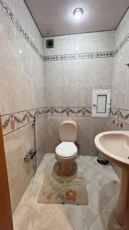 Satılır 4 otaqlı mənzil 146 m²