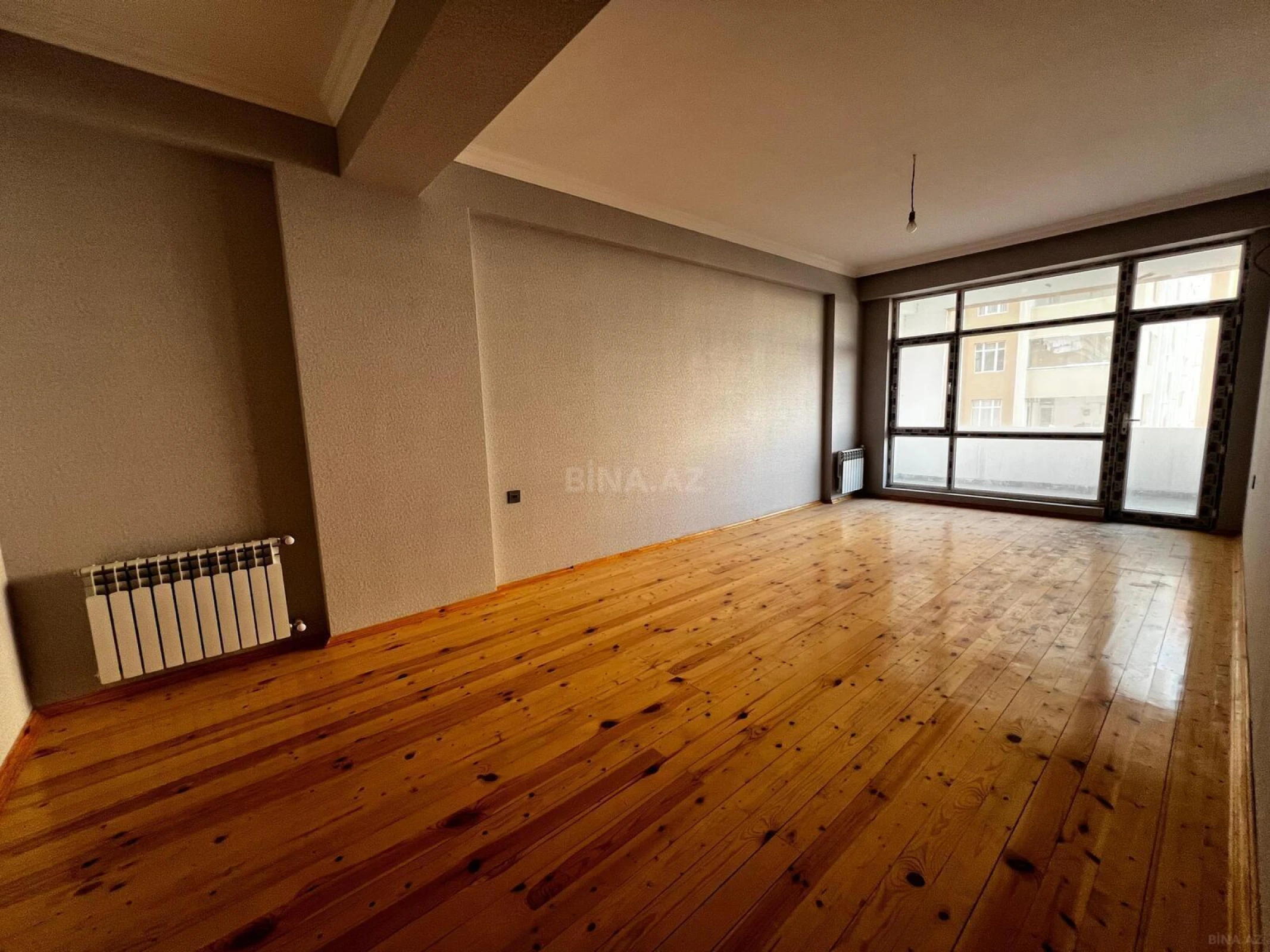 Satılır 3 otaqlı mənzil 115 m²