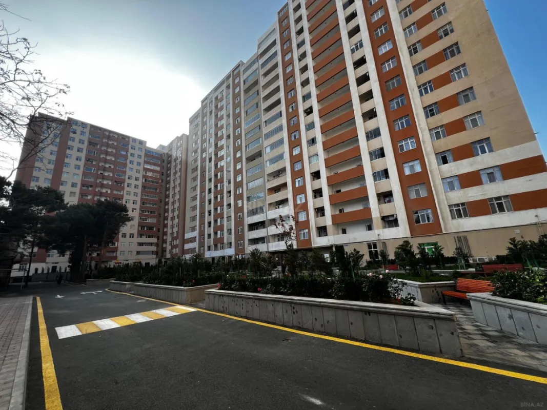 Satılır 3 otaqlı mənzil 115 m²