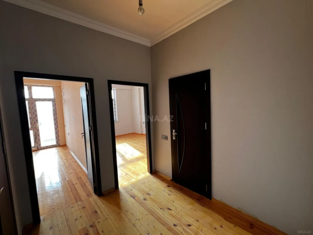 Satılır 3 otaqlı mənzil 115 m²