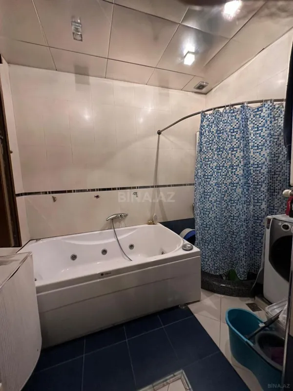 Satılır 4 otaqlı mənzil 160 m²