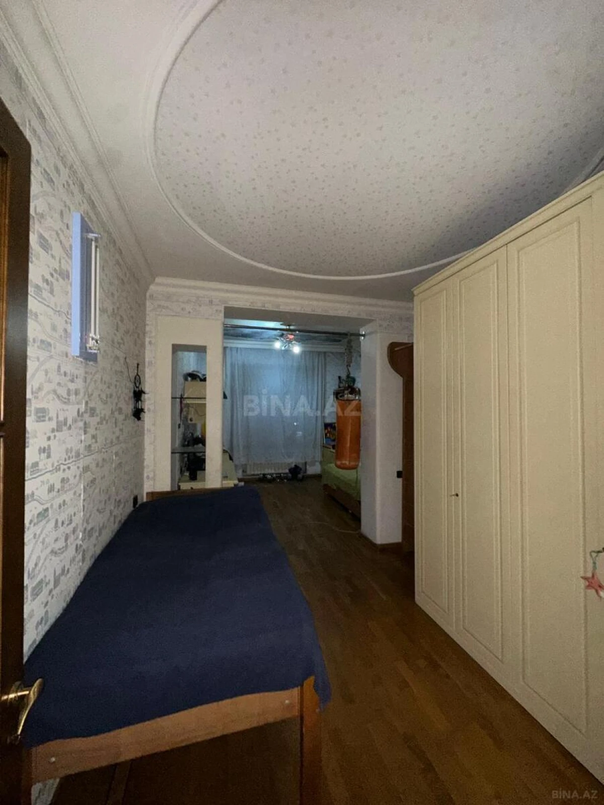 Satılır 4 otaqlı mənzil 160 m²