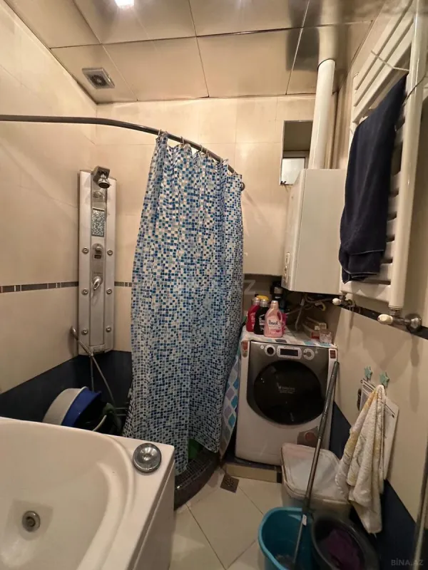 Satılır 4 otaqlı mənzil 160 m²