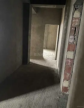 Satılır 4 otaqlı mənzil 175 m²