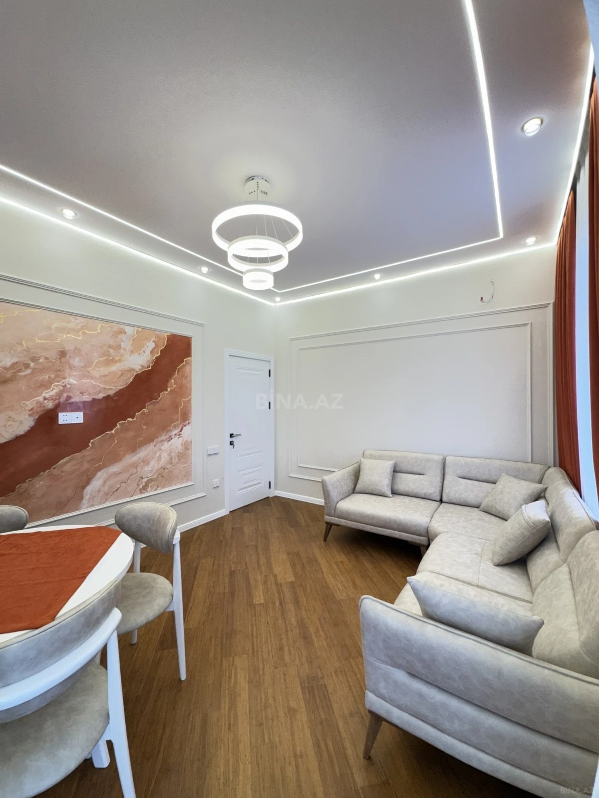 Satılır 2 otaqlı mənzil 75 m²