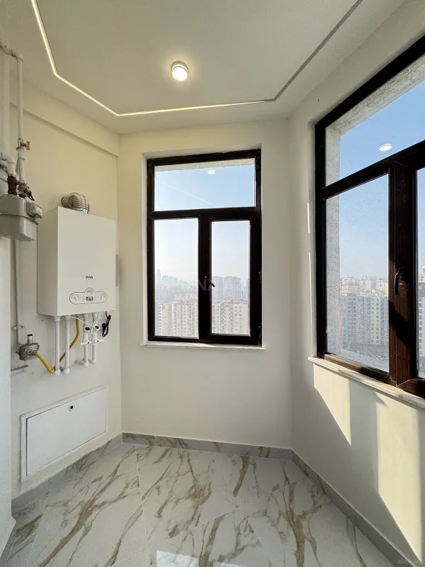 Satılır 2 otaqlı mənzil 75 m²