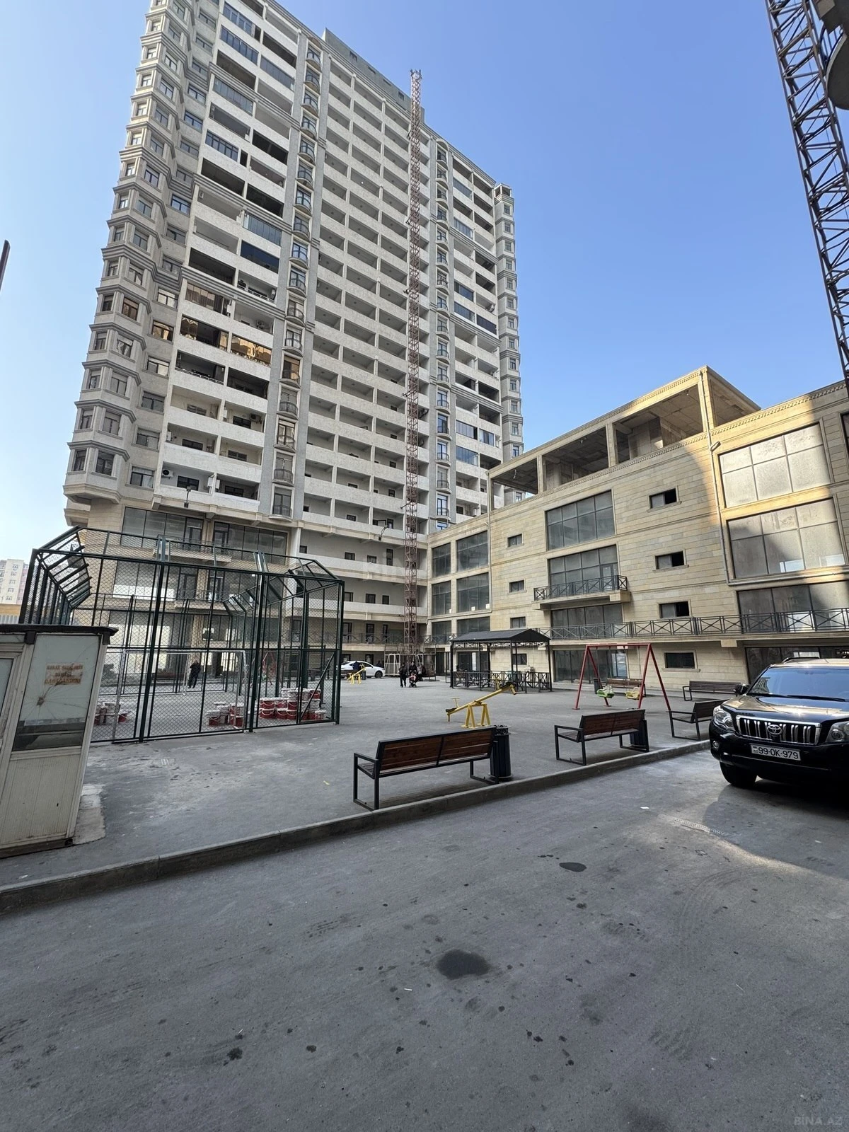 Satılır 2 otaqlı mənzil 75 m²