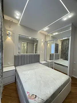 Satılır 2 otaqlı mənzil 75 m²