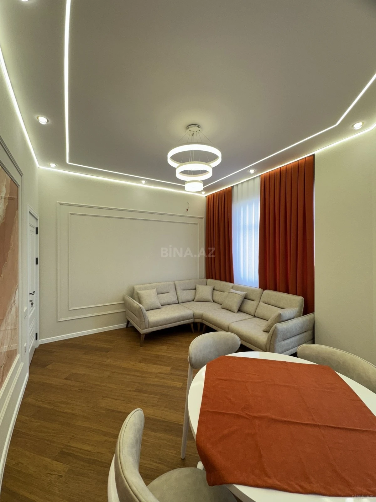 Satılır 2 otaqlı mənzil 75 m²