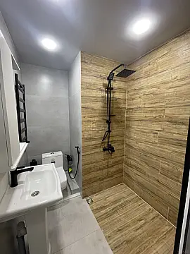 Satılır 2 otaqlı mənzil 70 m²