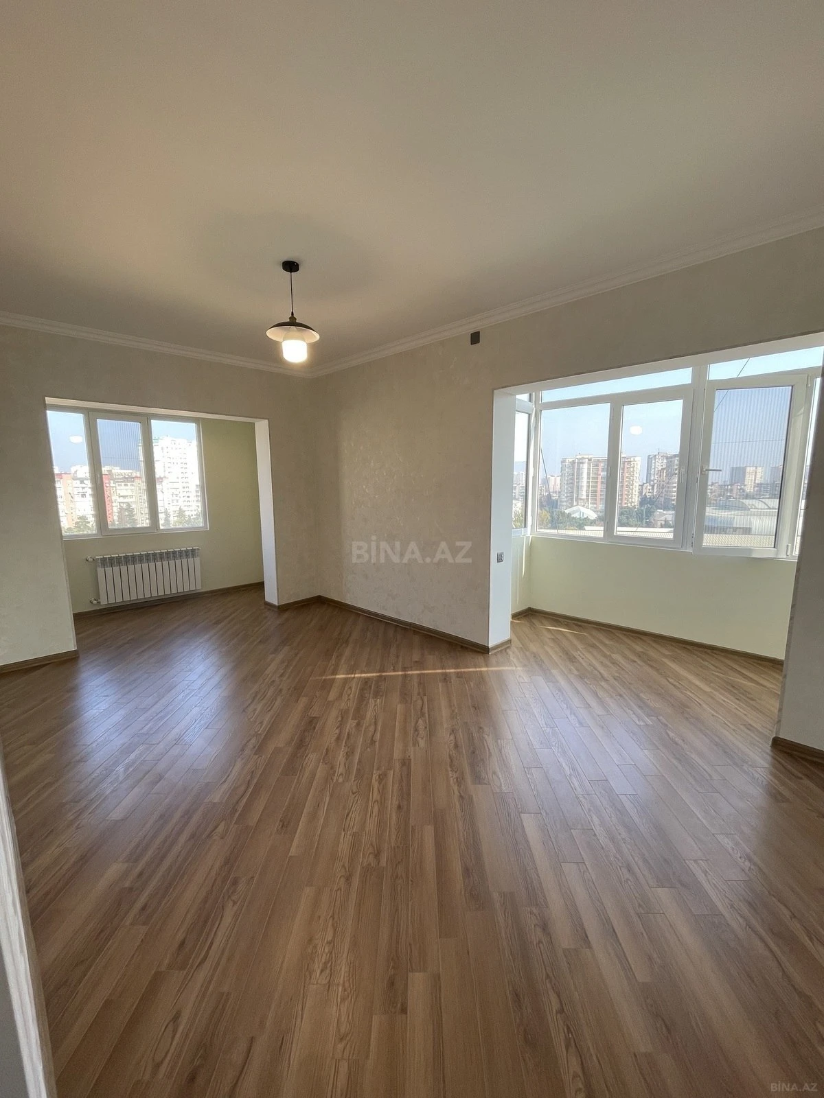 Satılır 2 otaqlı mənzil 70 m²
