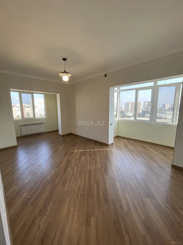 Satılır 2 otaqlı mənzil 70 m²