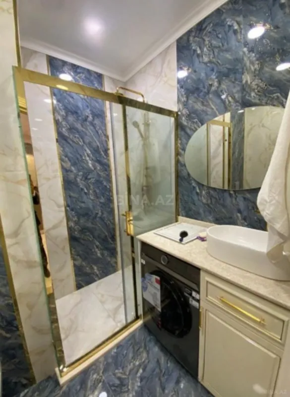 Satılır 2 otaqlı mənzil 65 m²