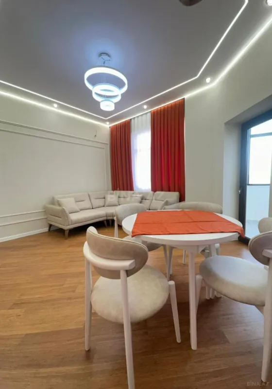 Satılır 2 otaqlı mənzil 75 m²