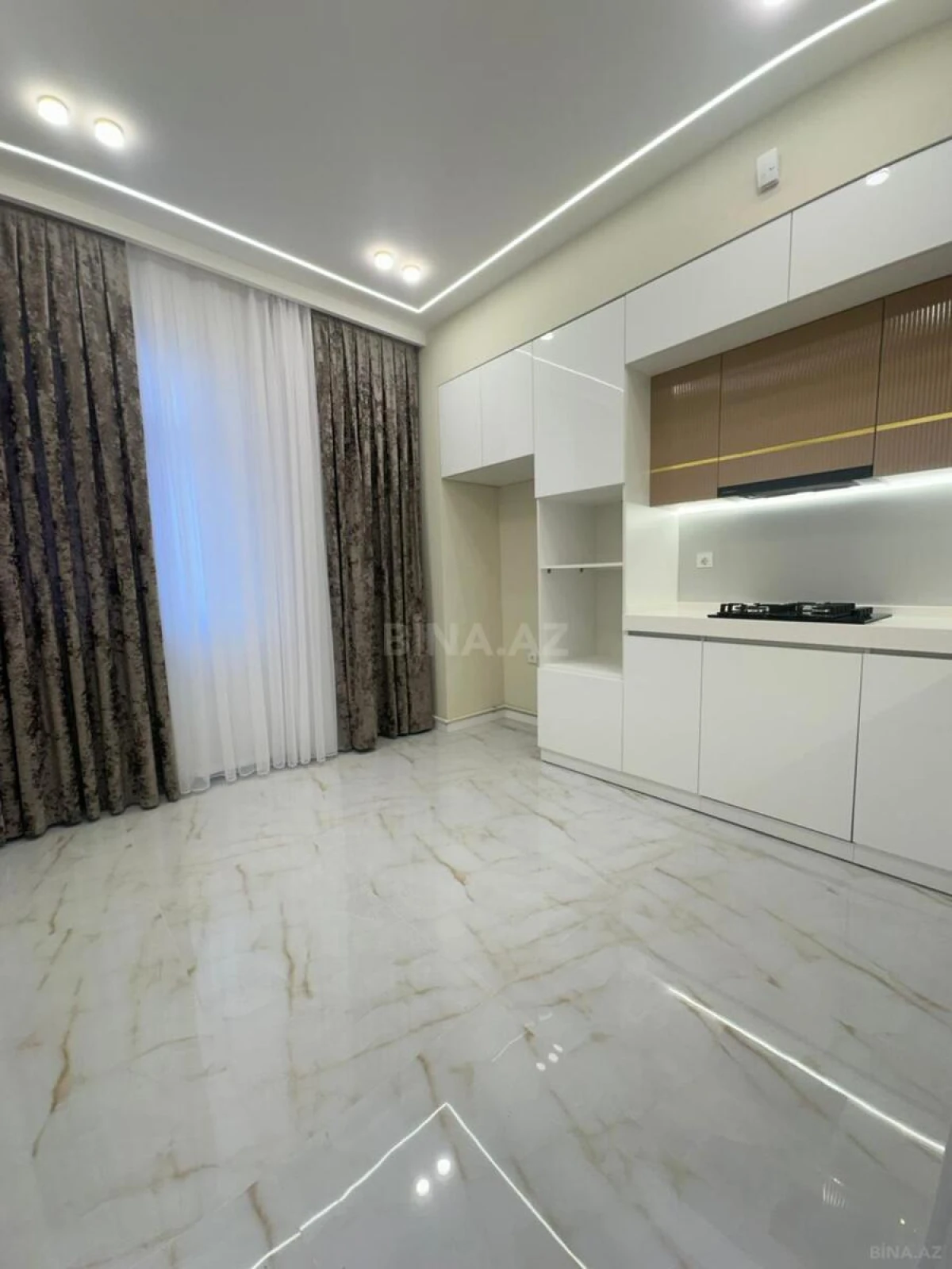 Satılır 2 otaqlı mənzil 75 m²