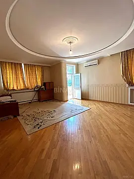 Satılır 4 otaqlı mənzil 175 m² — Bakı, Nizami 4 otaq 175.00 m²